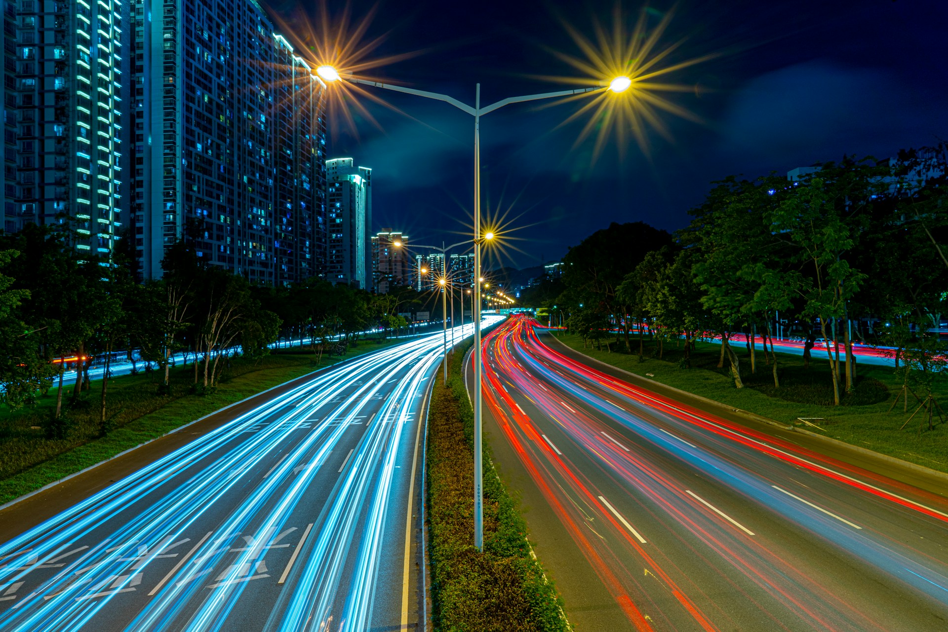 image of blurry car lights, long exposure photography | Stackie Jia, Unsplash | Enterprise Data Catalog